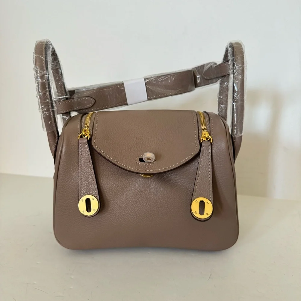 LEATHER INSIDE & OUT | Etoupe Mini Leather Bag Crossbody Doctor's Box Zip SR1